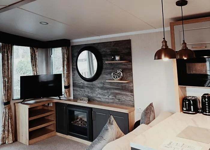 Hillingworth\'S Hot Tub Retreat - Lochmaben